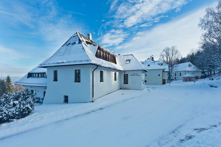 Jezerní slať, foto: Archiv Vydavatelství MCU s.r.o. Jezerní slať, foto: Archiv Vydavatelství MCU s.r.o.
