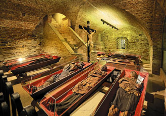 Kniha “ esk republika BAROKO - Libor Sv  ek" - prv  vyd n  rok 2017 Photographer: Libor Svacek; box@fotosvacek.cz; Mobile: +420 602428001; 