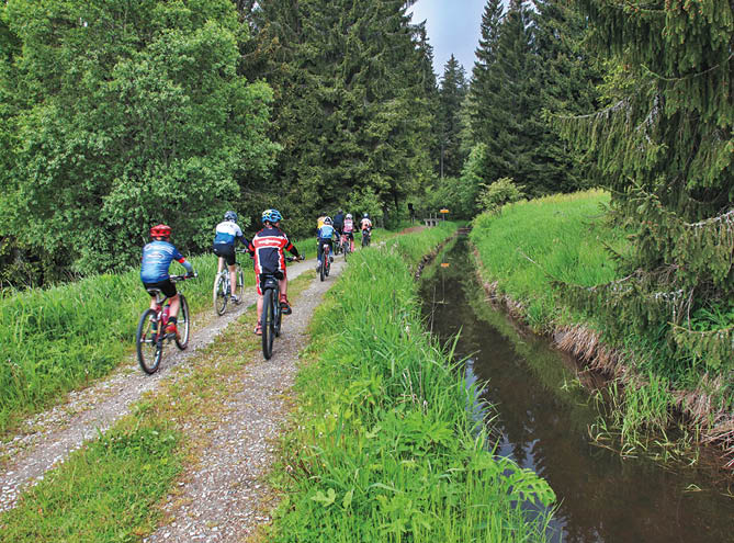  UMAVA - Schwarzenbersk kan l